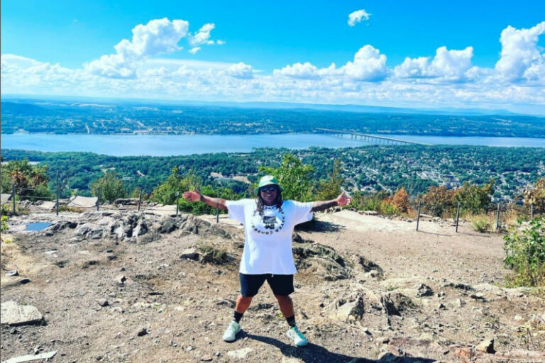 Shelley Jones Starts a Hiking Club